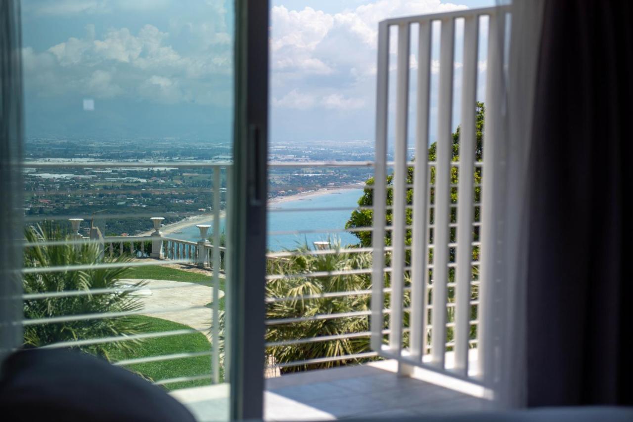 La Librata Boutique Hotel Terracina Dış mekan fotoğraf